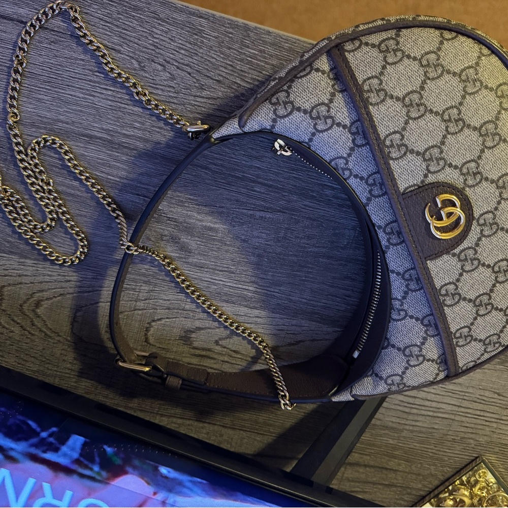 Gucci Beige and Brown Logo Shoulder Bag (Few faint scratches on front hardware)